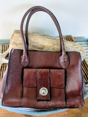 Wilsons Leather Dark Brown Leather Shoulder Bag with Front Flap